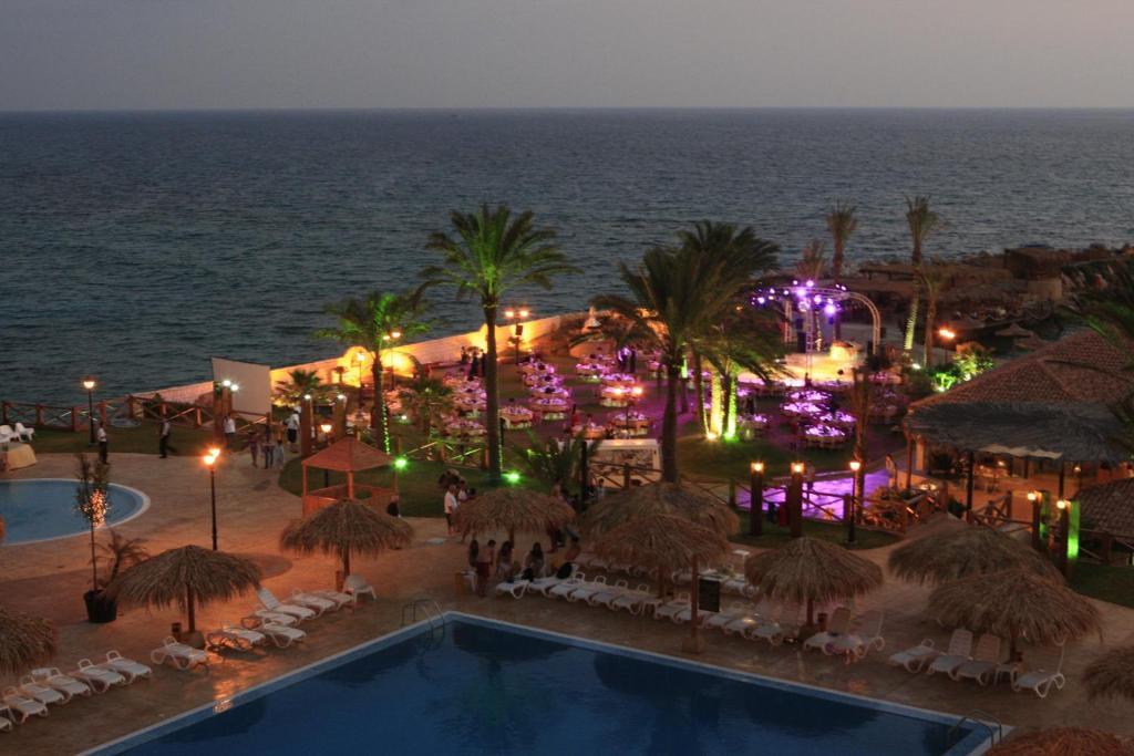 Sawary Beach Hotel Batroûn Dış mekan fotoğraf