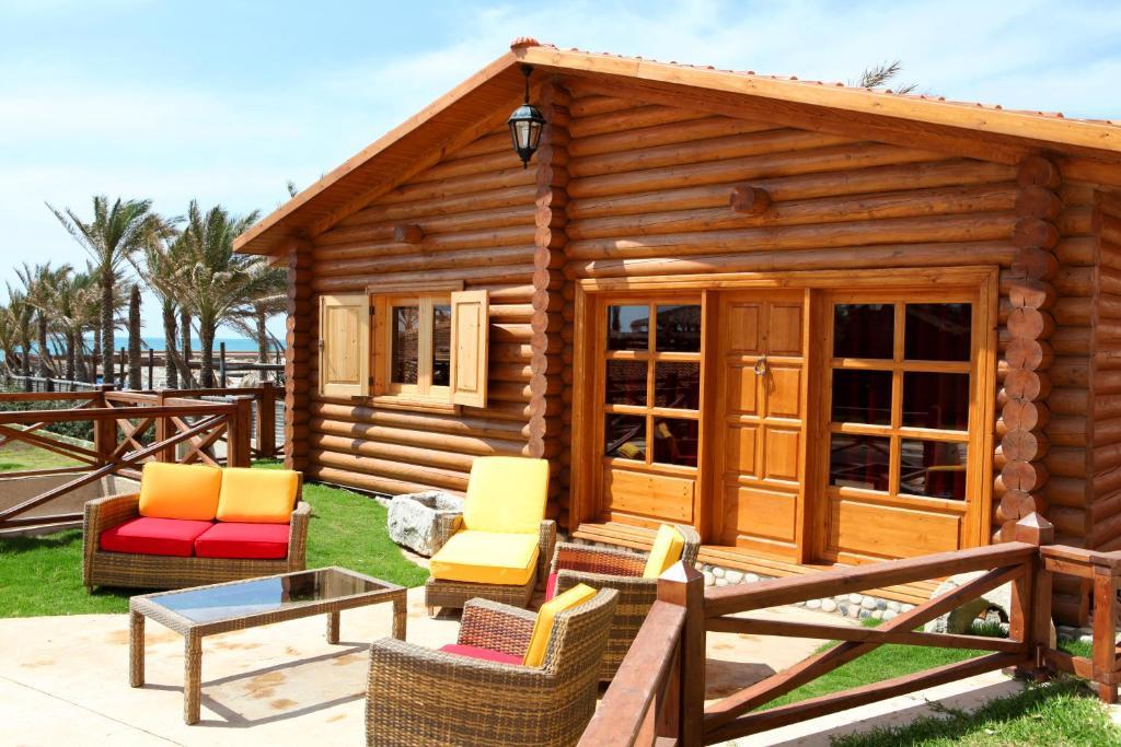 Sawary Beach Hotel Batroûn Oda fotoğraf