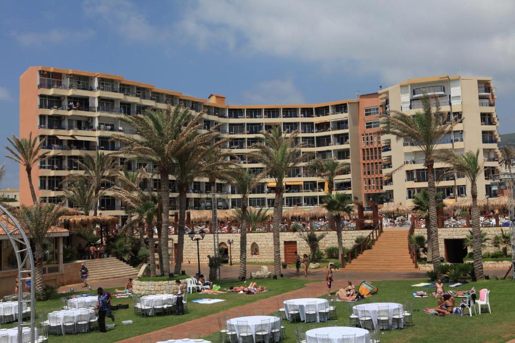 Sawary Beach Hotel Batroûn Dış mekan fotoğraf