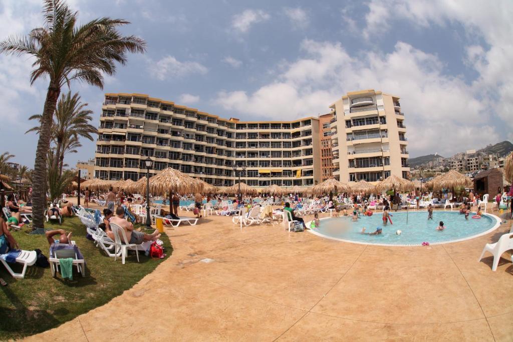 Sawary Beach Hotel Batroûn Dış mekan fotoğraf