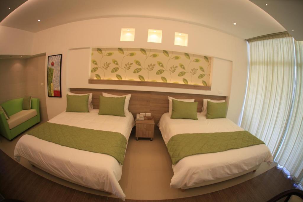 Sawary Beach Hotel Batroûn Oda fotoğraf