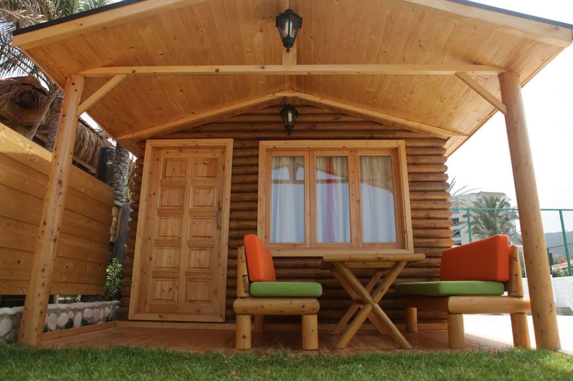 Sawary Beach Hotel Batroûn Dış mekan fotoğraf