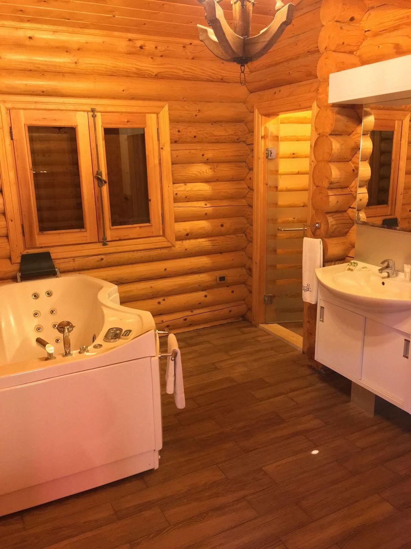 Sawary Beach Hotel Batroûn Dış mekan fotoğraf